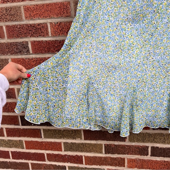 Dressbarn Blue Yellow and Green Floral Knee Length Flow Sheer Skirt - Picture 4 of 4